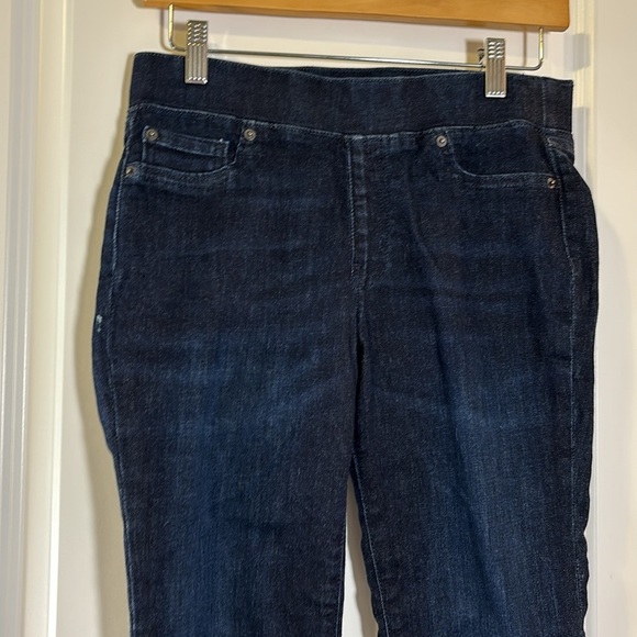Amazon essentials pull on jeggings - Picture 3 of 11